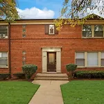 1Br Cozy Apt With Serene Local Vibe - Foster 1N & 2N