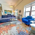 Mccormick Place 420 Friendly 3B/2B With Optional Parking For Up To 8 Guests