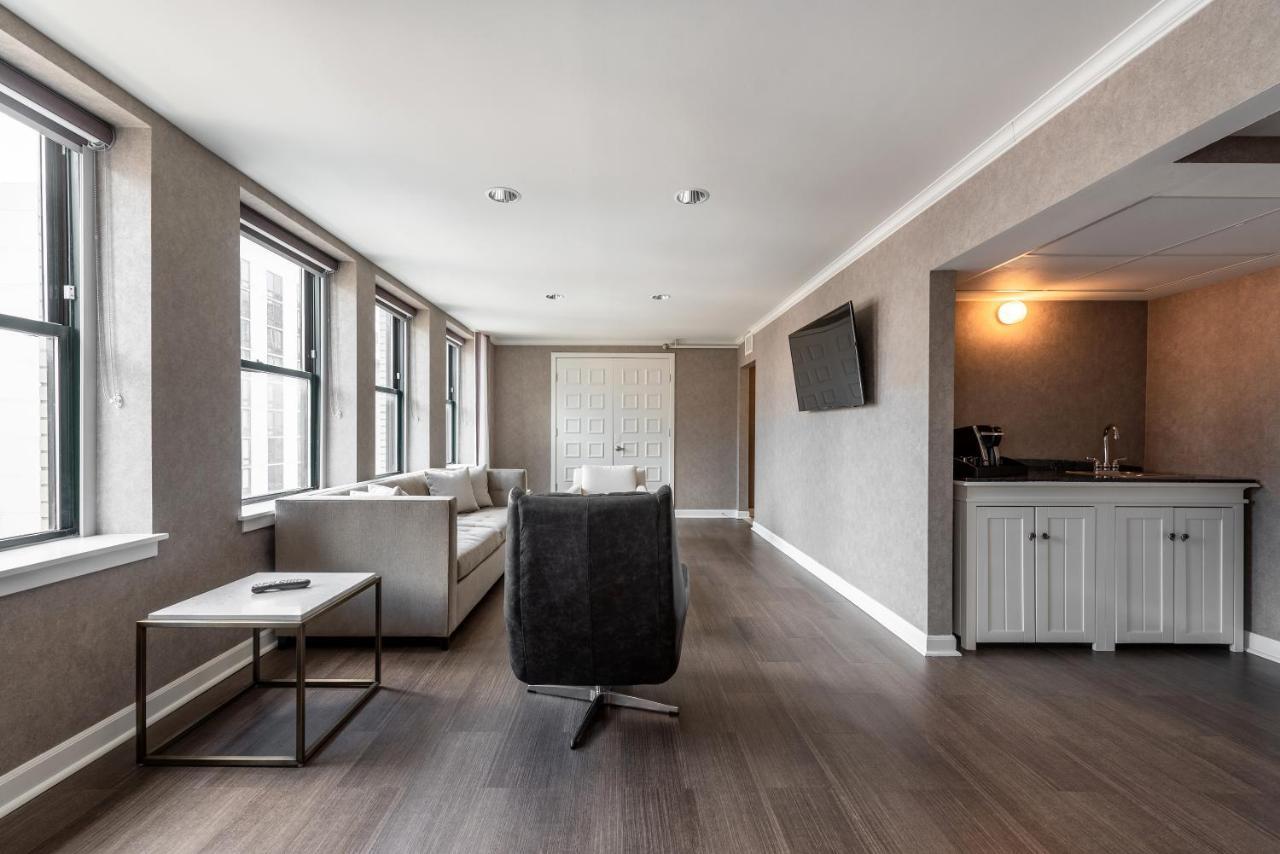 Claridge House Hotel 4*