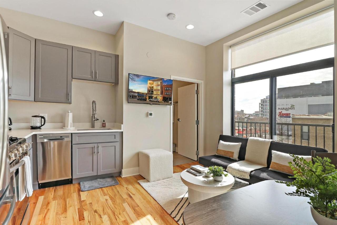 Attractive 1br In - Broadway 404 Apartment Chicago