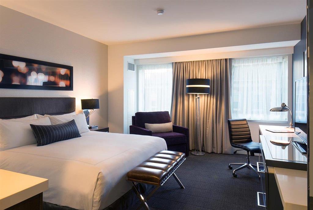 Hotel Godfrey Chicago