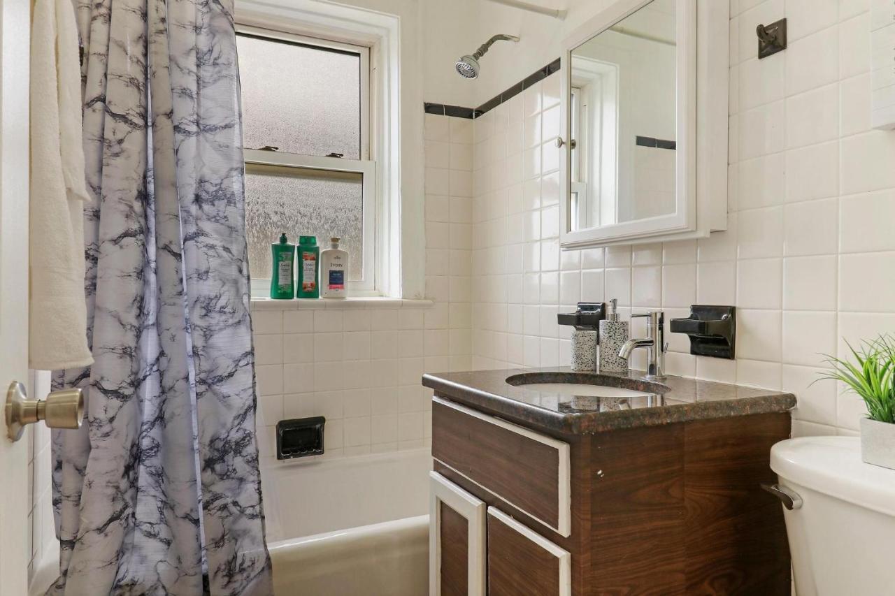 2br Alluring With Laundry - Cullom D3 Chicago