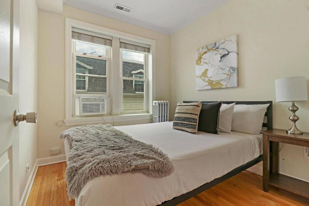 2br Alluring With Laundry - Cullom D3 * Chicago