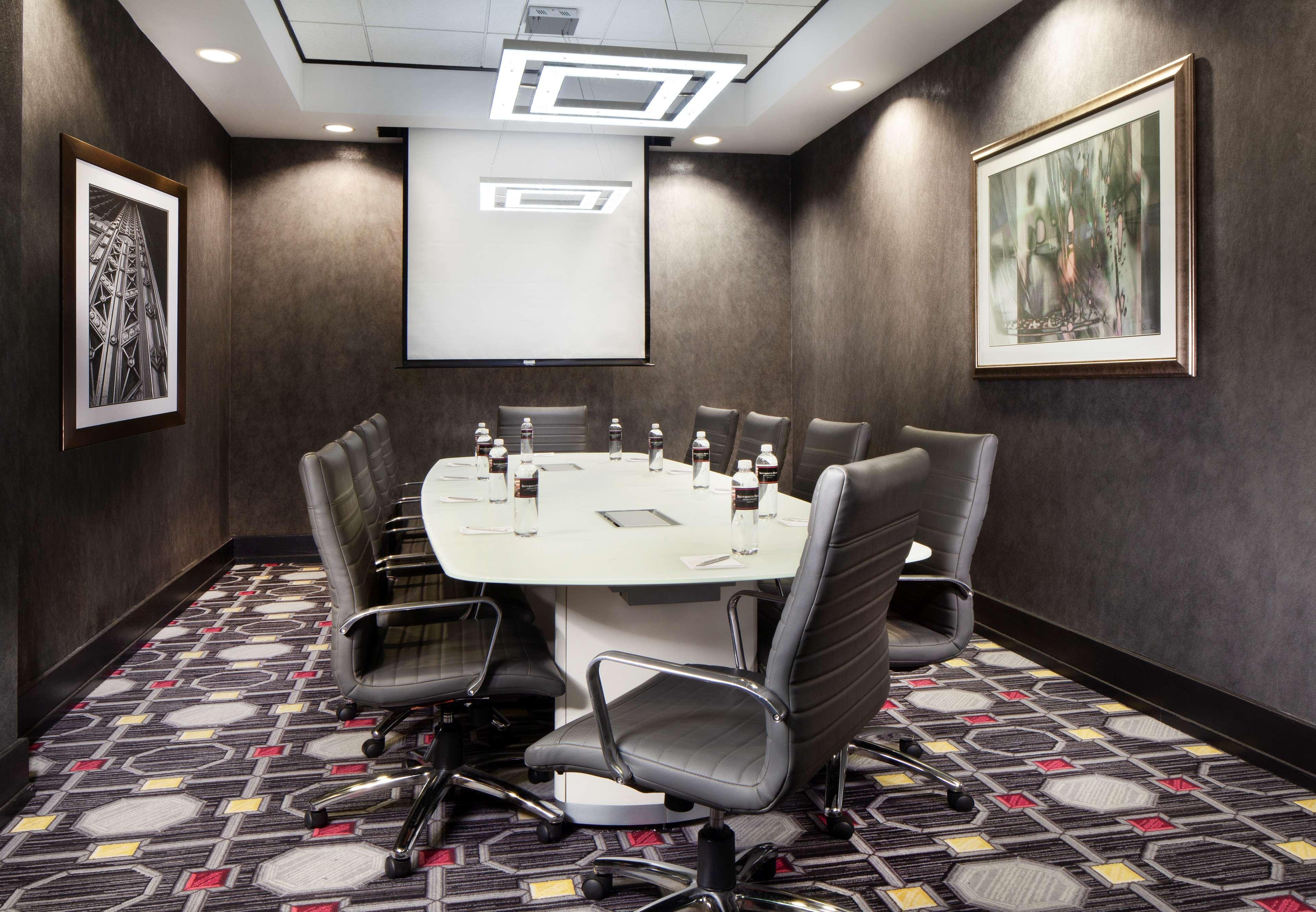 Silversmith Downtown Hotel 4*
