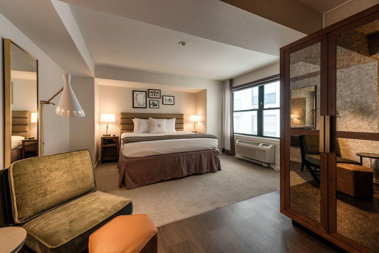 Claridge House Hotel