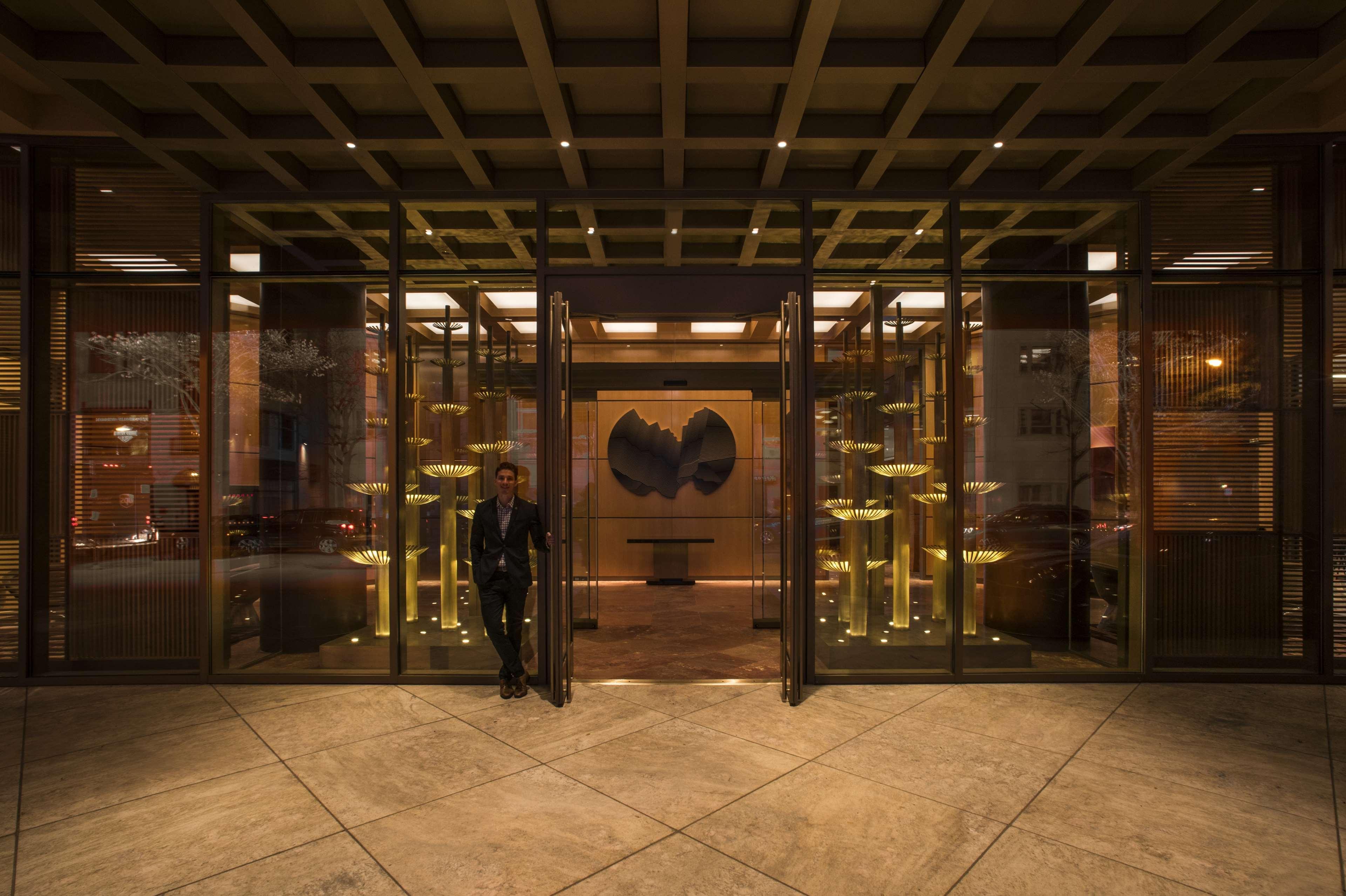 By Marriott Downtown Magnificent Mile Chicago
