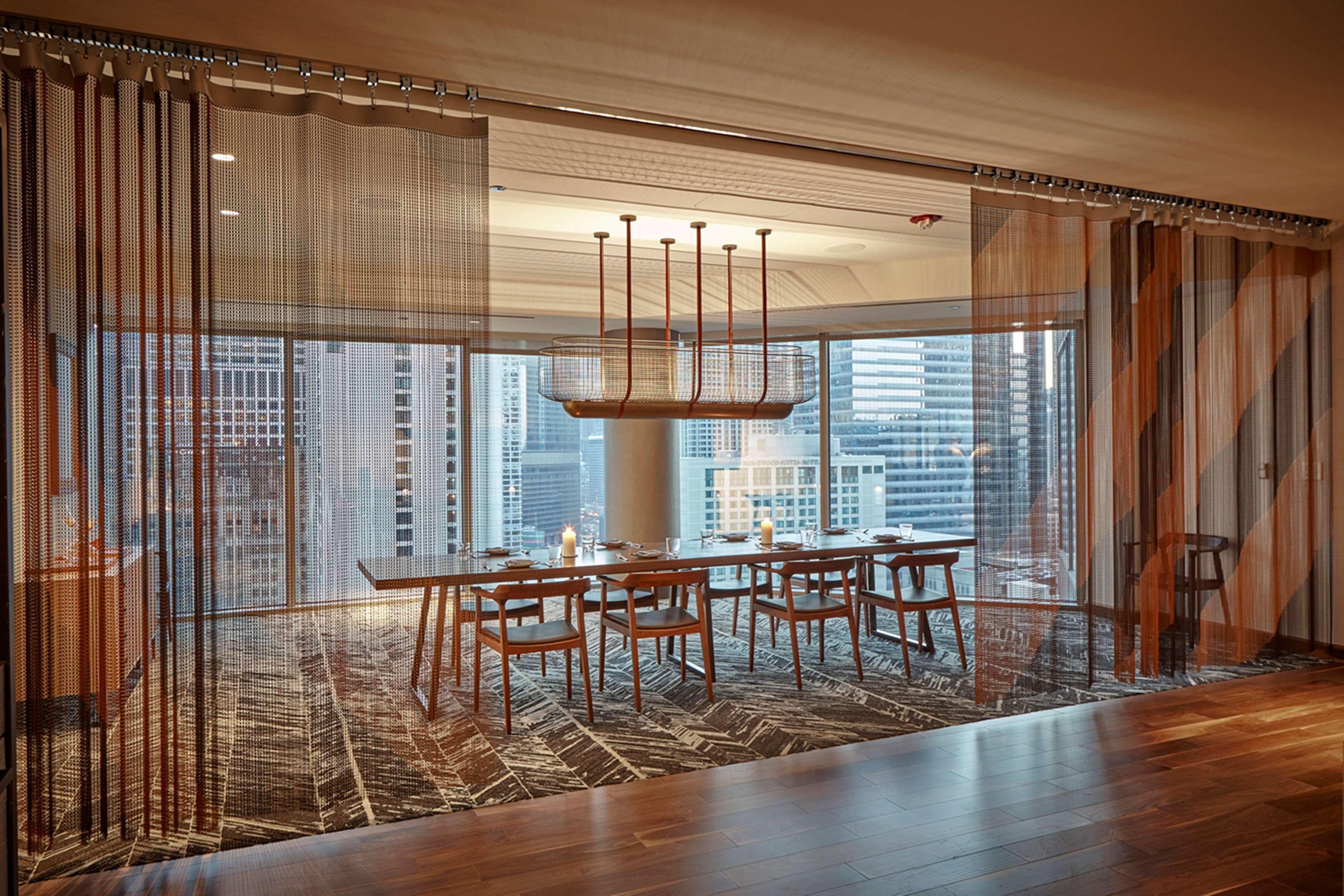 By Marriott Downtown Magnificent Mile Chicago