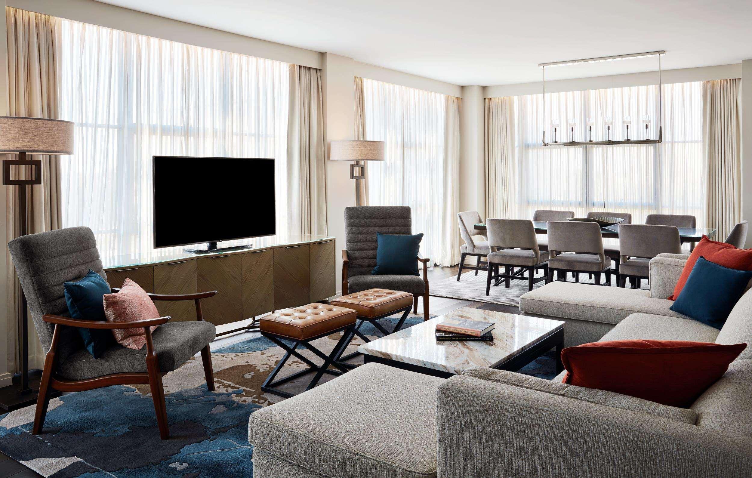 Sophy Hyde Park Hotel Chicago