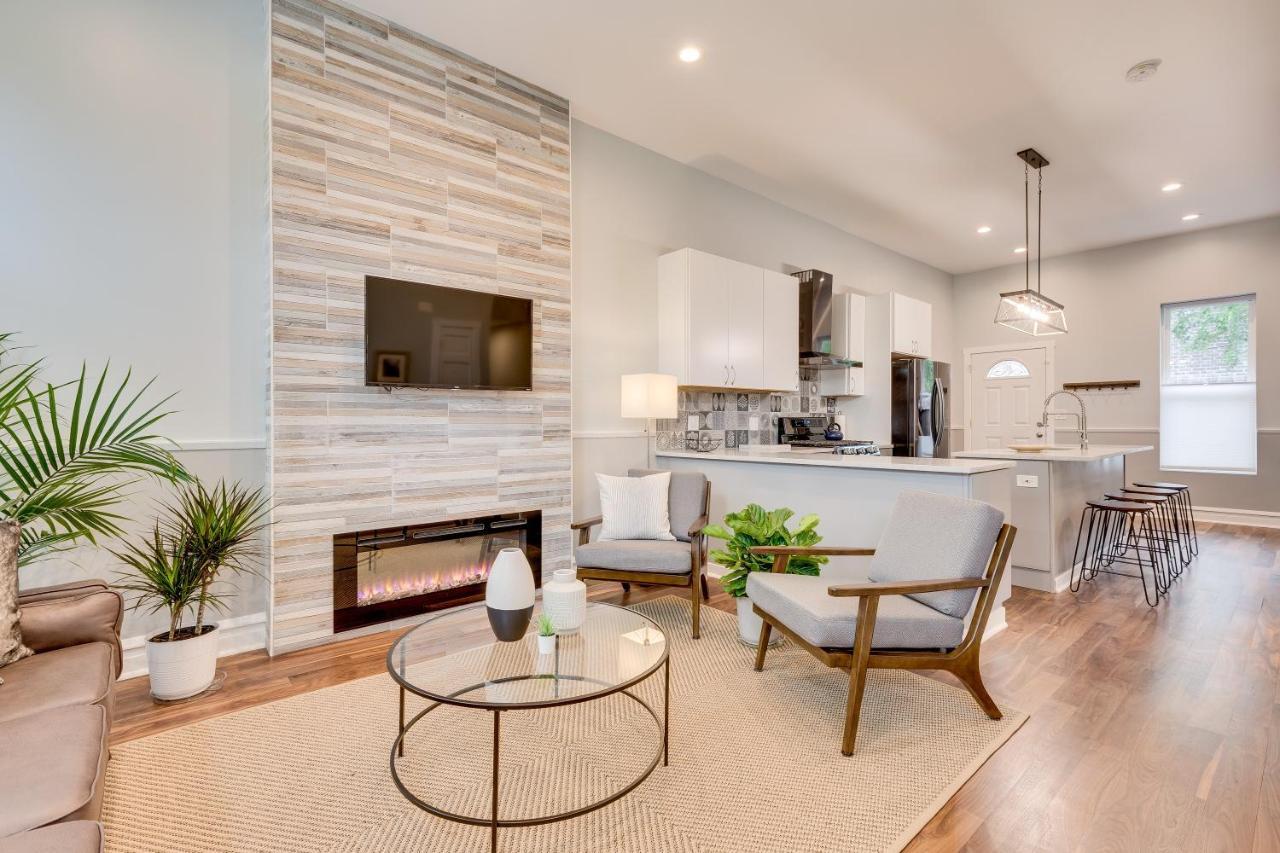 Casa de férias Private Deck And Backyard Perfect For Your Entire Group! Walk To The United Center