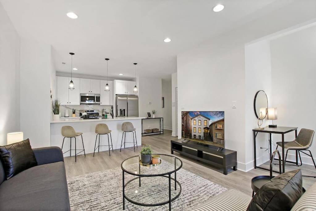 1br Captivating With In-unit Laundry - Aberdeen 2 Chicago