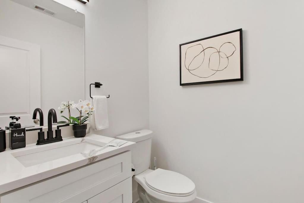 1br Captivating With In-unit Laundry - Aberdeen 2