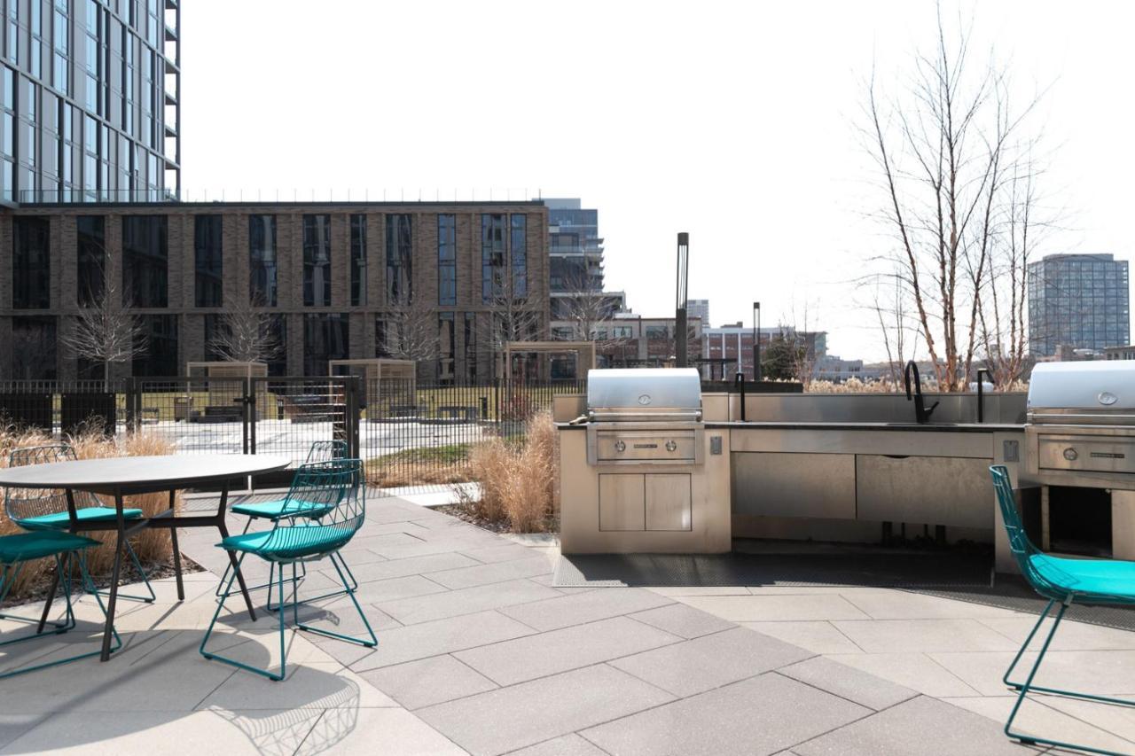 Apartment W Loop 1br W Pool Gym Wd Nr Fulton Mkt Chi-627 *