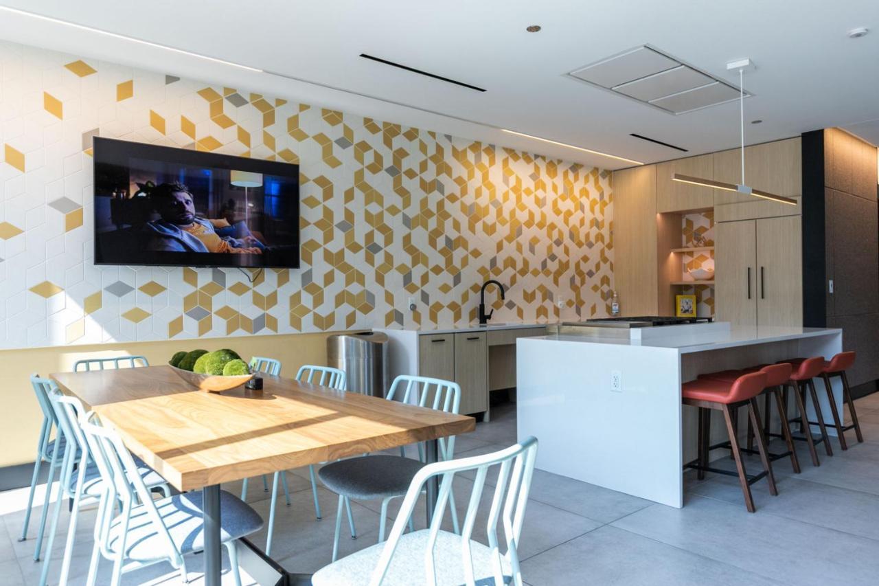 W Loop 1br W Pool Gym Wd Nr Fulton Mkt Chi-627 *