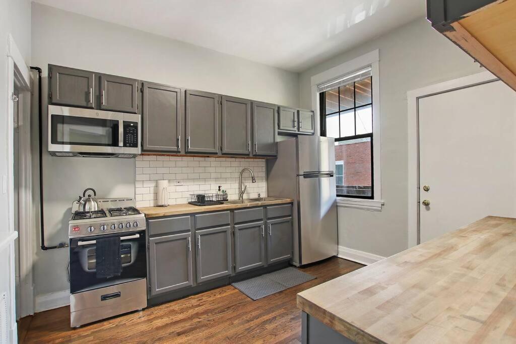 Charm 2br - Clark 4 * Chicago