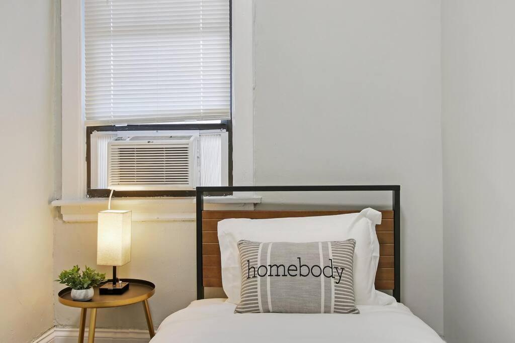 Charm 2br - Clark 4 Apartment