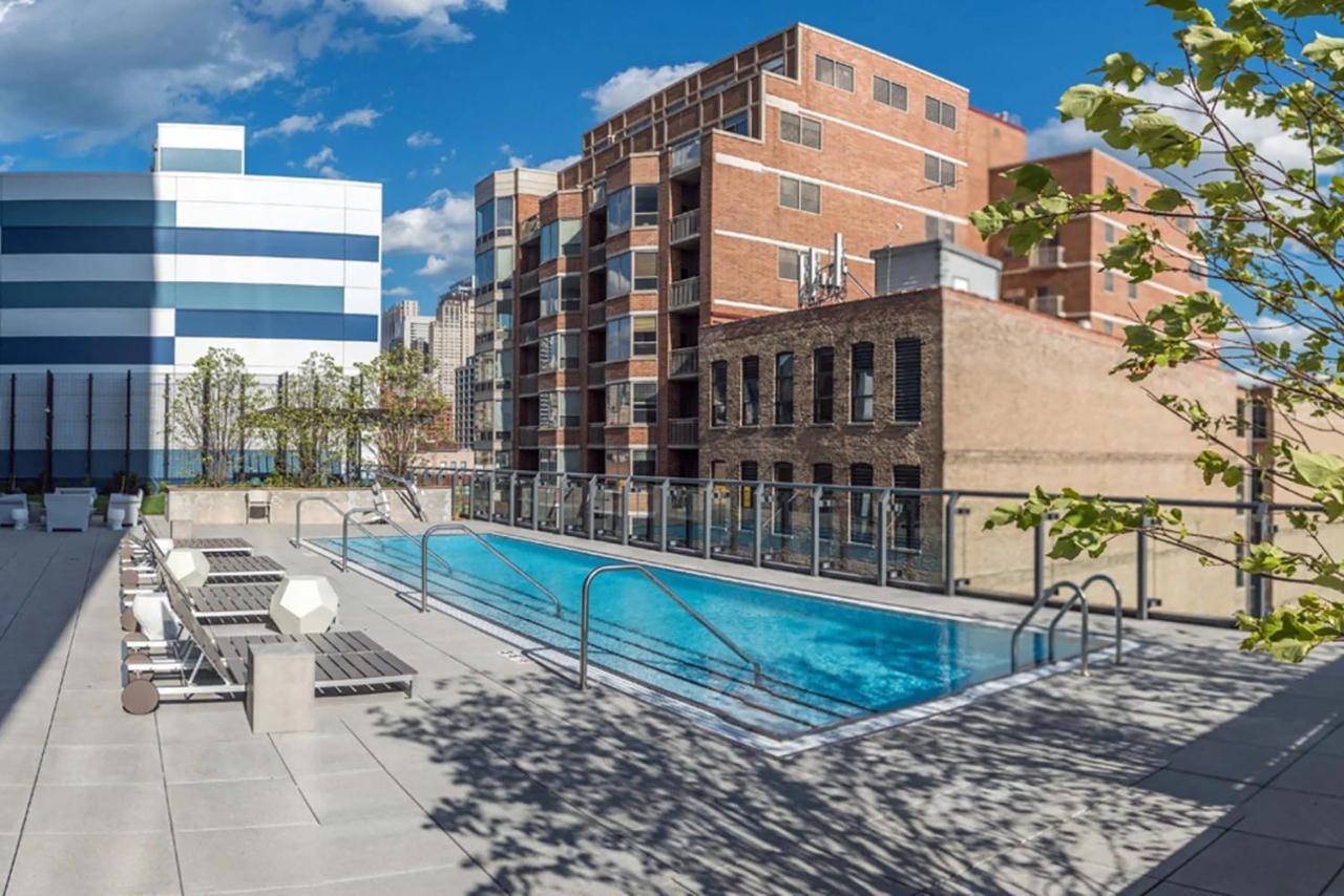 West Loop 1br W Wd Gym Lounge Nr L Chi-780 Apartment