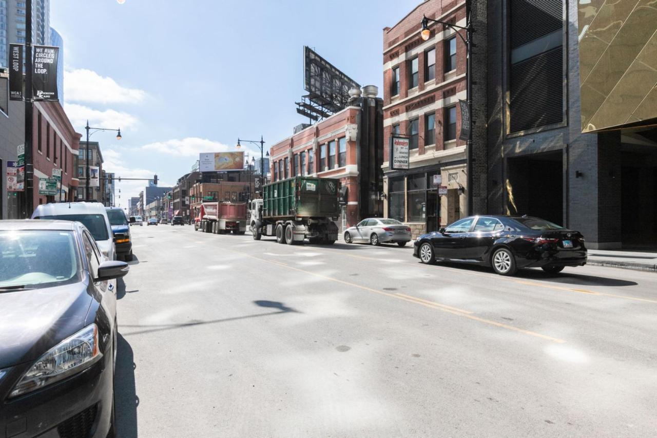 West Loop 1br W Wd Gym Lounge Nr L Chi-780 Chicago