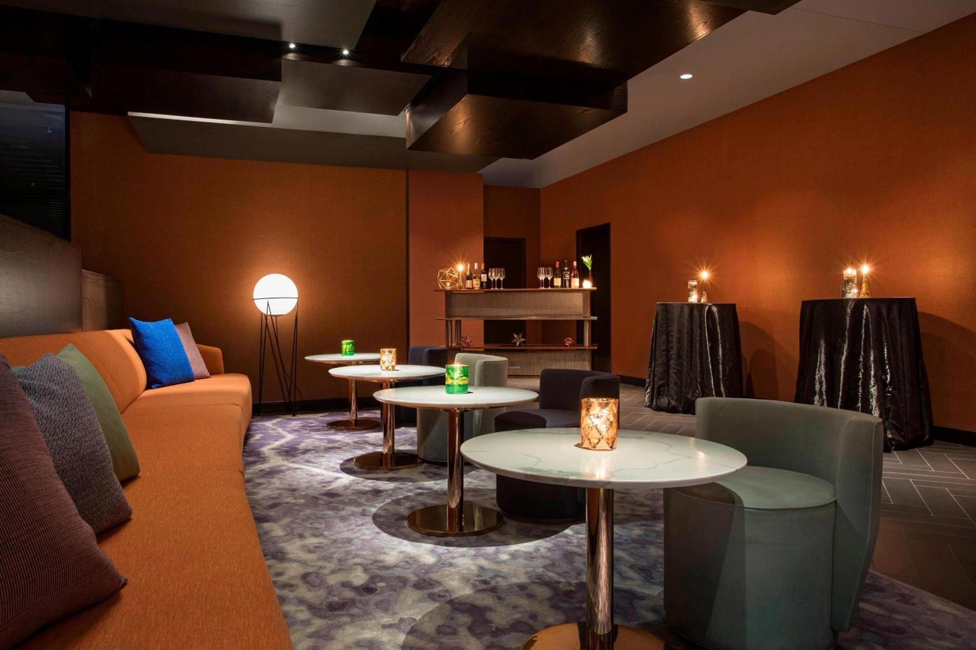 Emc2, Autograph Collection Hotel Chicago