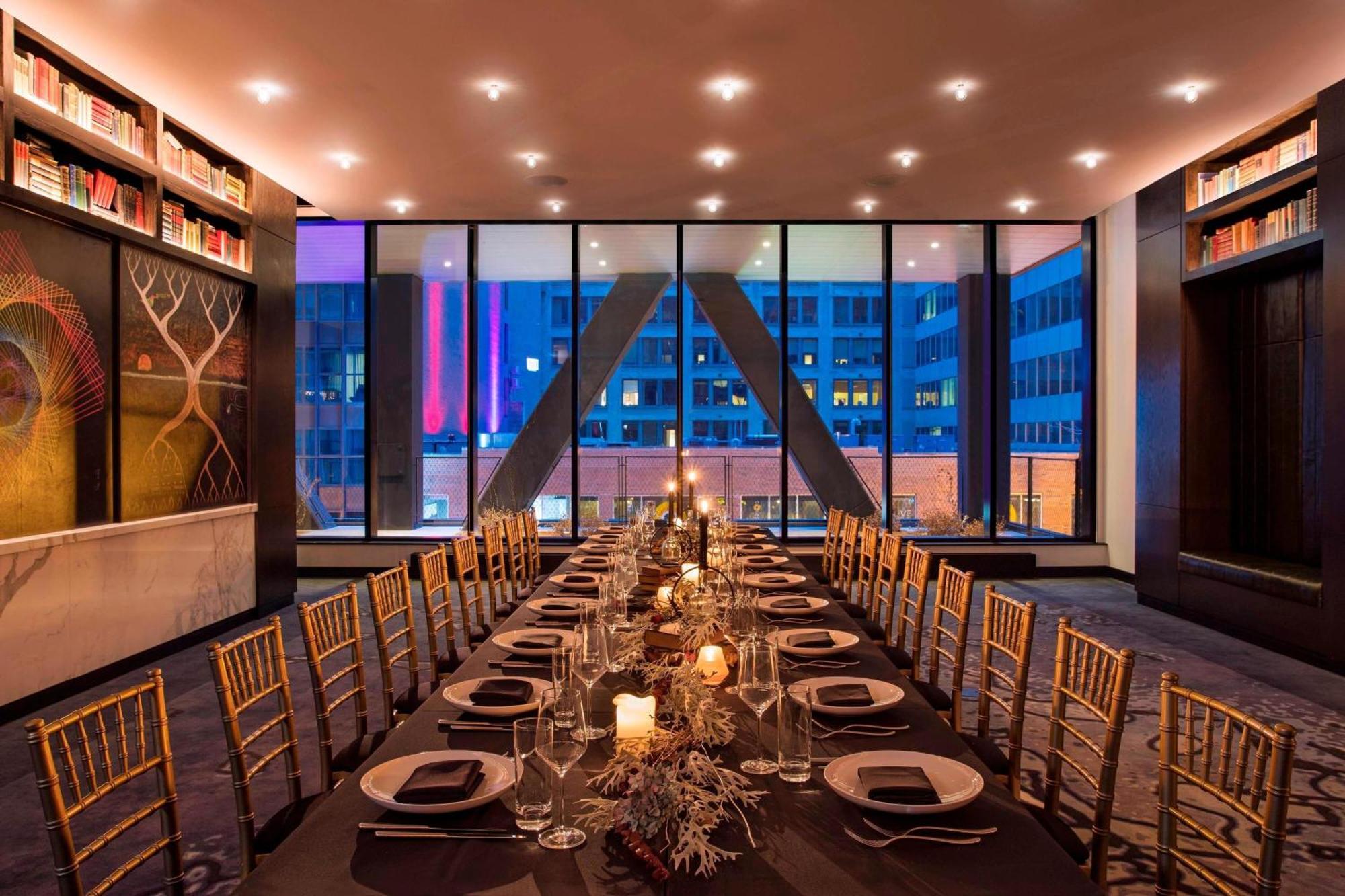 Hotel Emc2, Autograph Collection