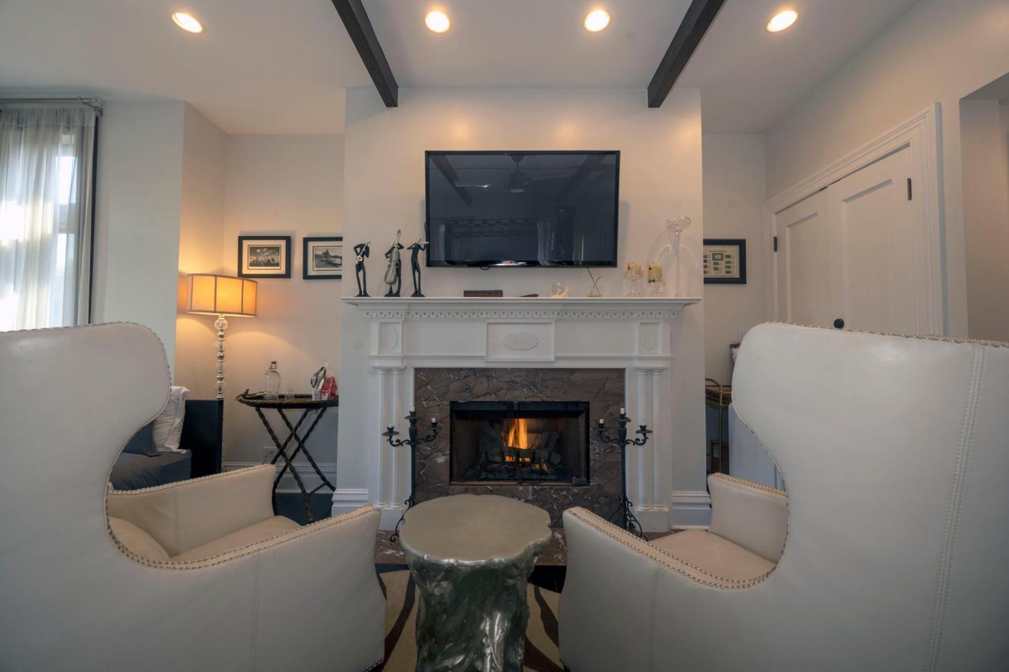 D' Citta Bed & Breakfast Chicago
