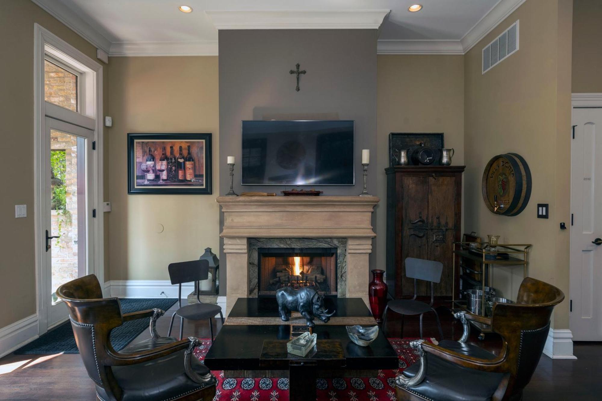 D' Citta Bed & Breakfast Chicago