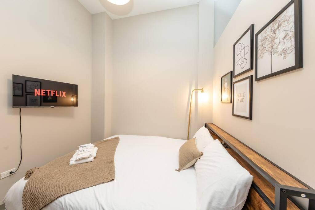 Mccormick 2br/2ba Oasis With Optional Parking, Patio, Gym For Up To 6 Guests