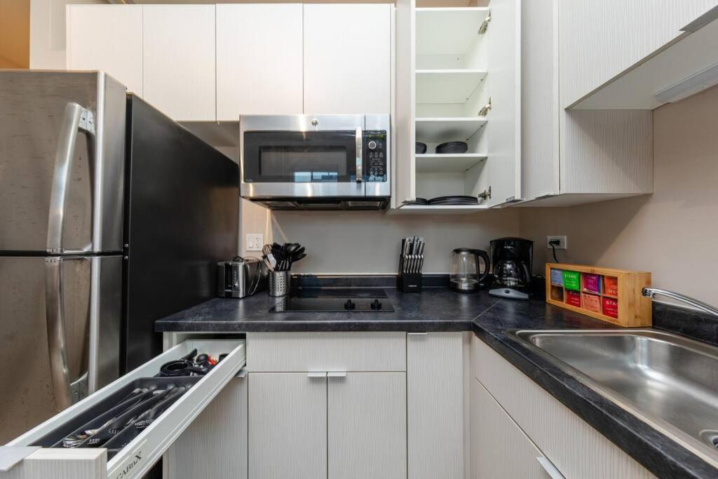 Apartamento Mccormick 2br/2ba Oasis With Optional Parking, Patio, Gym For Up To 6 Guests *