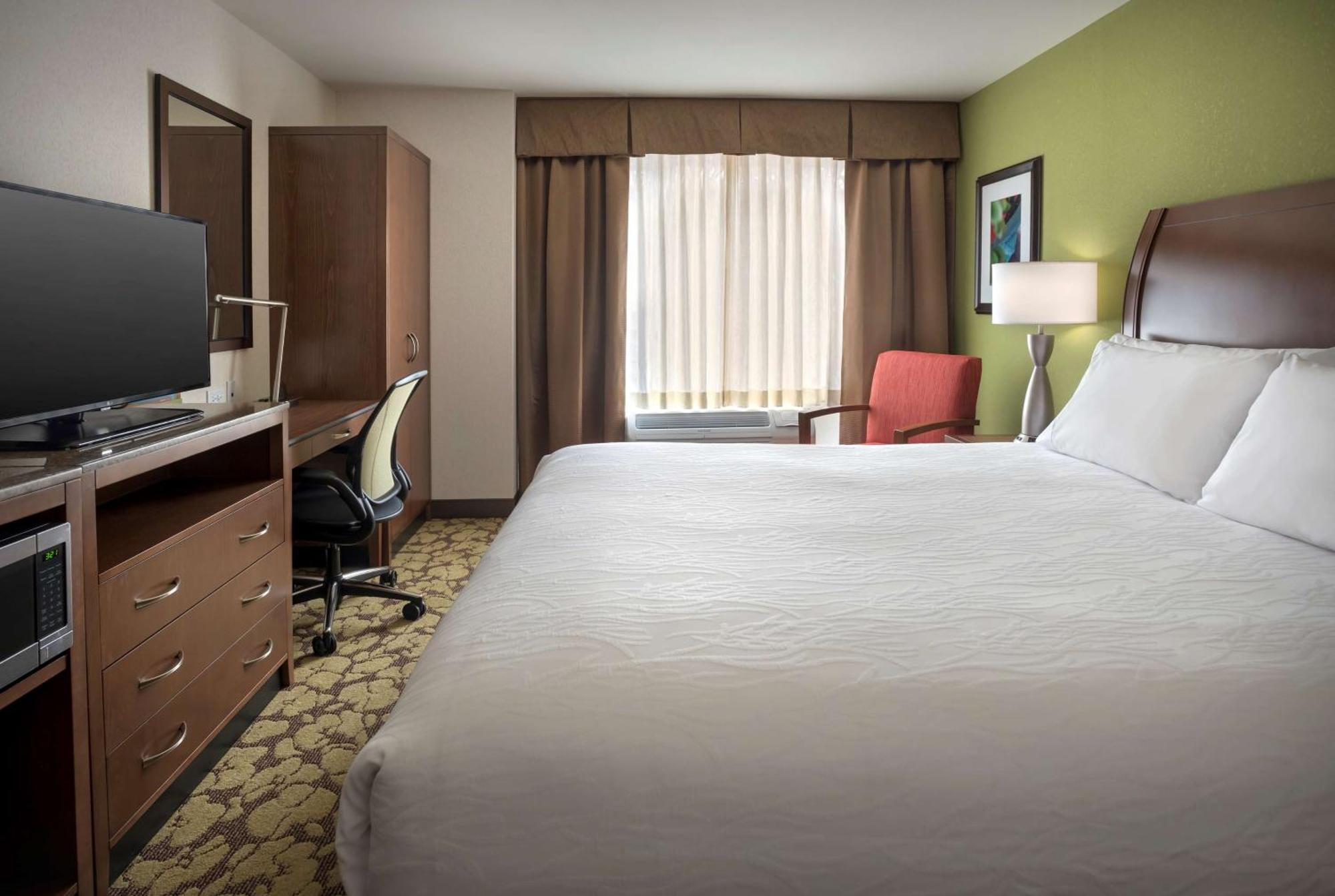 Hilton Garden Downtown Riverwalk Hotel 3*