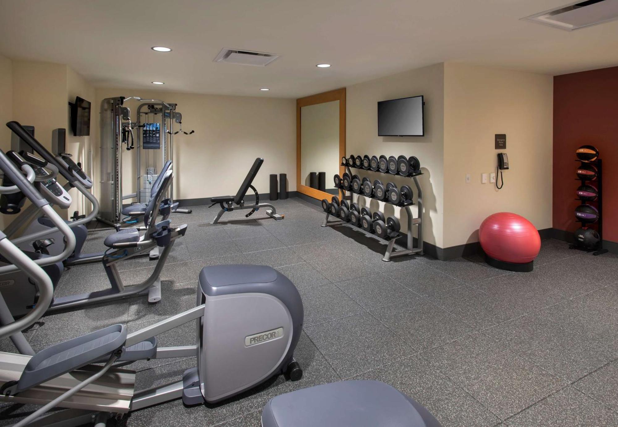 Hilton Garden Downtown Riverwalk Hotel 3*