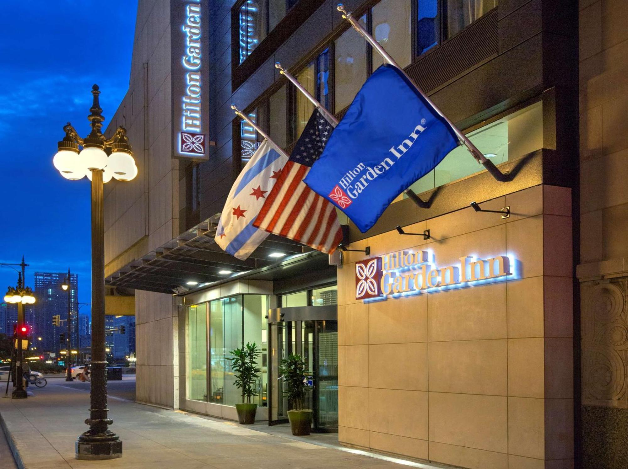 Hilton Garden Downtown Riverwalk Hotel Chicago