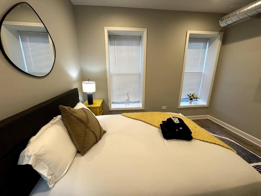 Apartment West Loop King Oasis/2br That Sleeps 6 Guests/walk To Fulton Market *