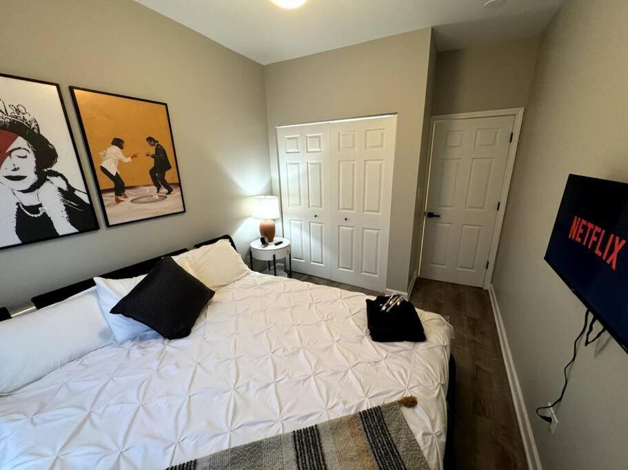 West Loop King Oasis/2br That Sleeps 6 Guests/walk To Fulton Market Apartment *
