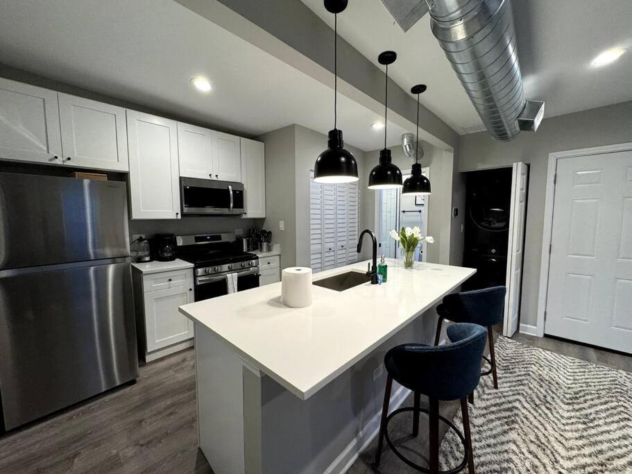 West Loop King Oasis/2br That Sleeps 6 Guests/walk To Fulton Market * Chicago
