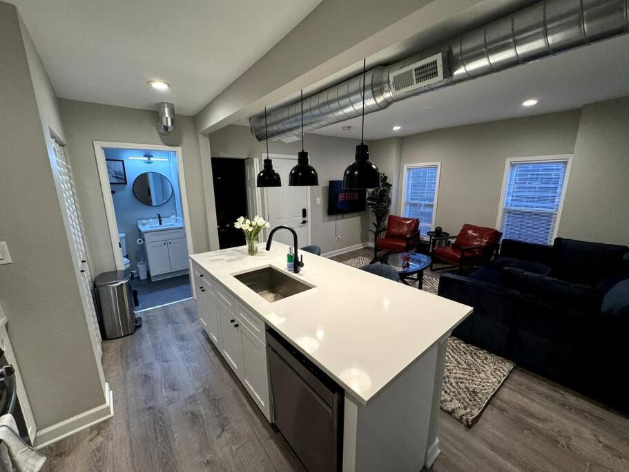 West Loop King Oasis/2br That Sleeps 6 Guests/walk To Fulton Market * Chicago