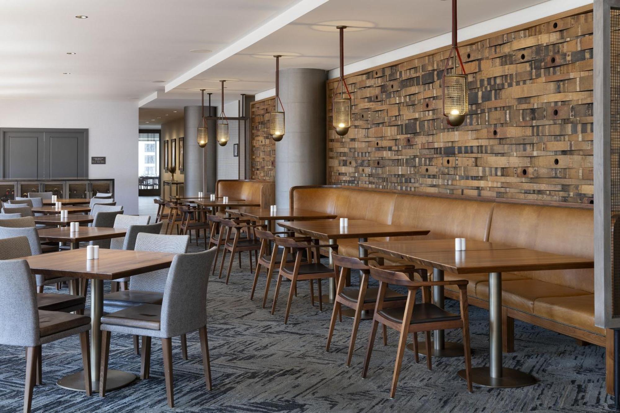 By Marriott Downtown Magnificent Mile Chicago