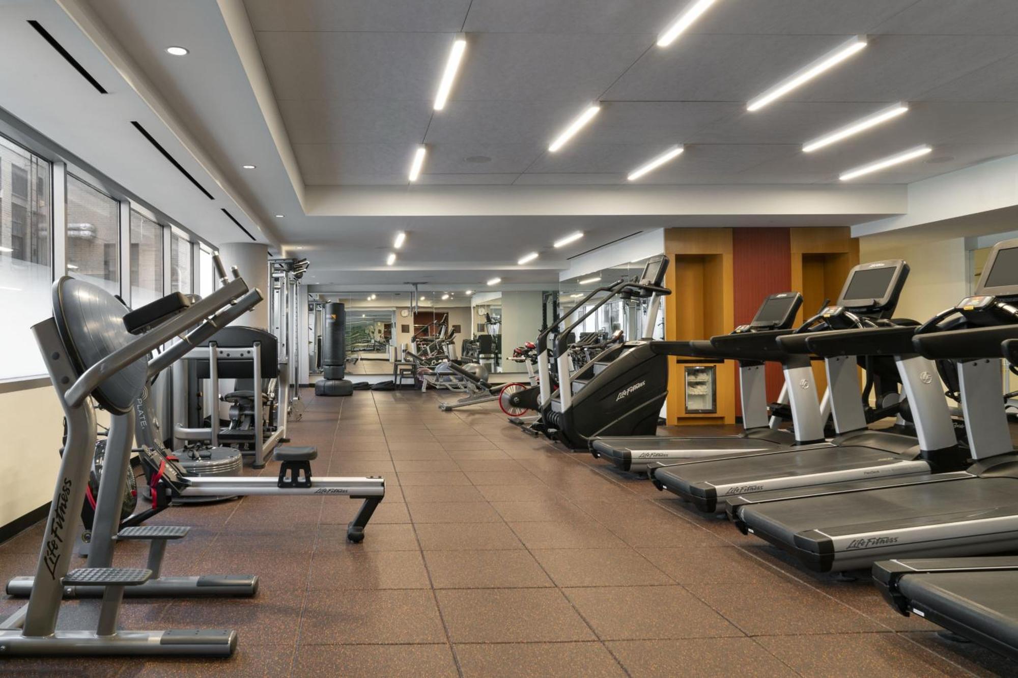 By Marriott Downtown Magnificent Mile 5* Chicago