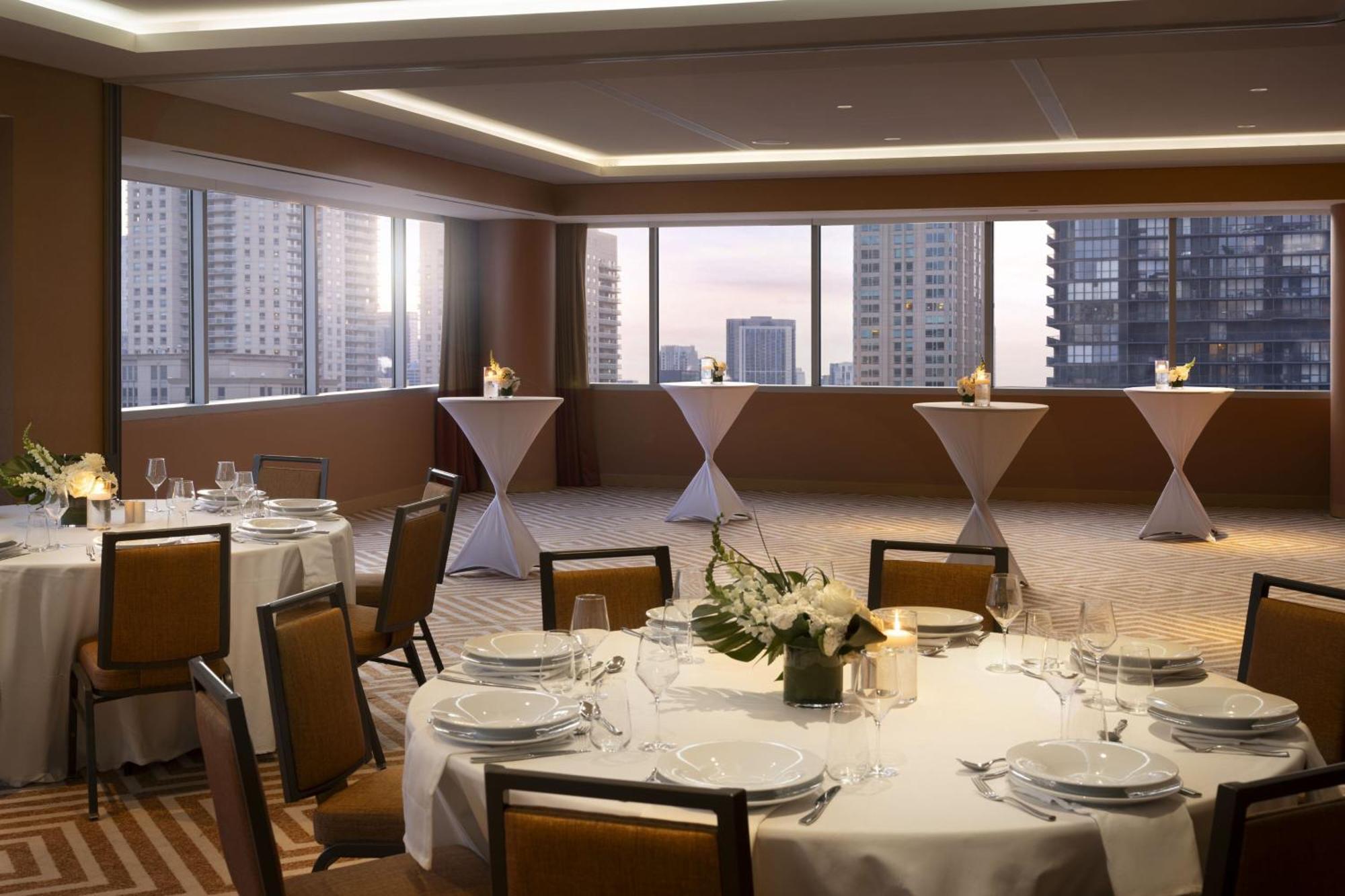 By Marriott Downtown Magnificent Mile