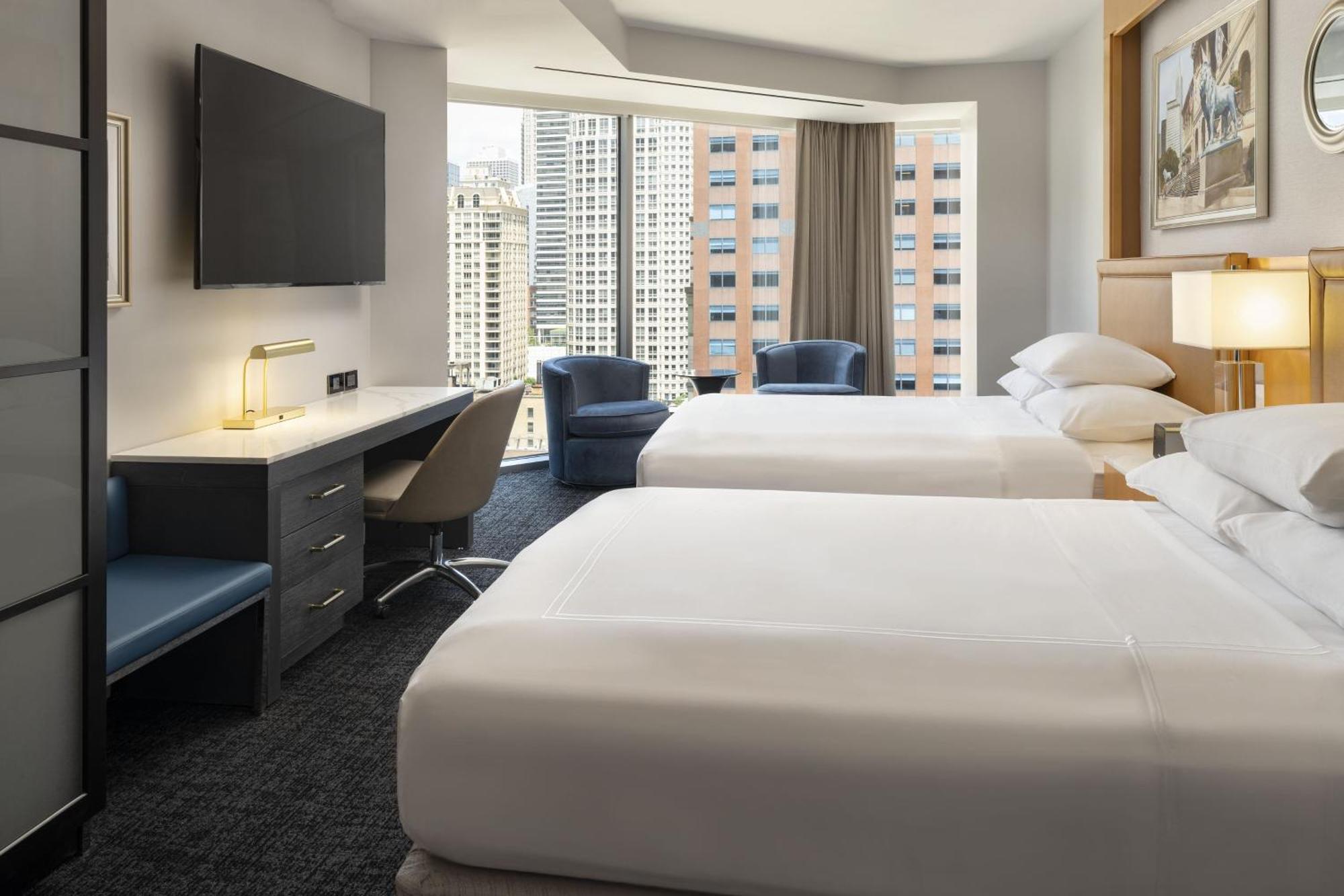 By Marriott Downtown Magnificent Mile Chicago