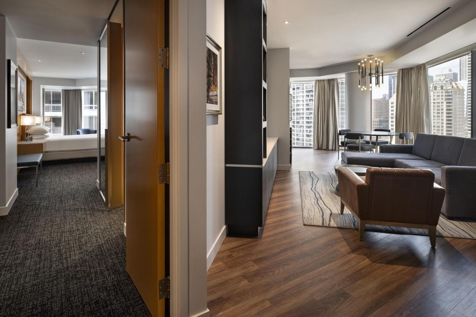 By Marriott Downtown Magnificent Mile