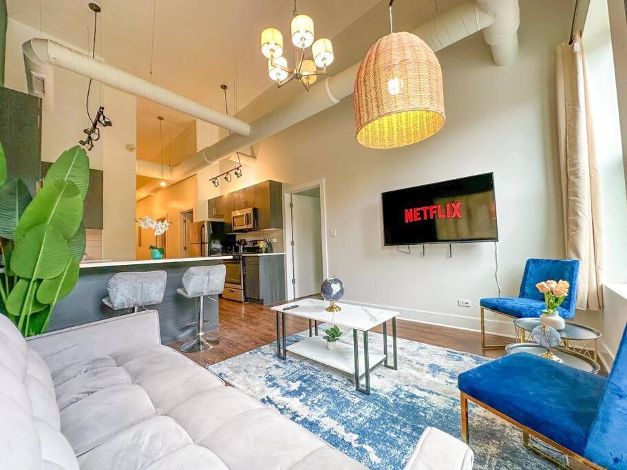 Mccormick 3bedroom And 2bath With Optional Parking - State St Apartment *