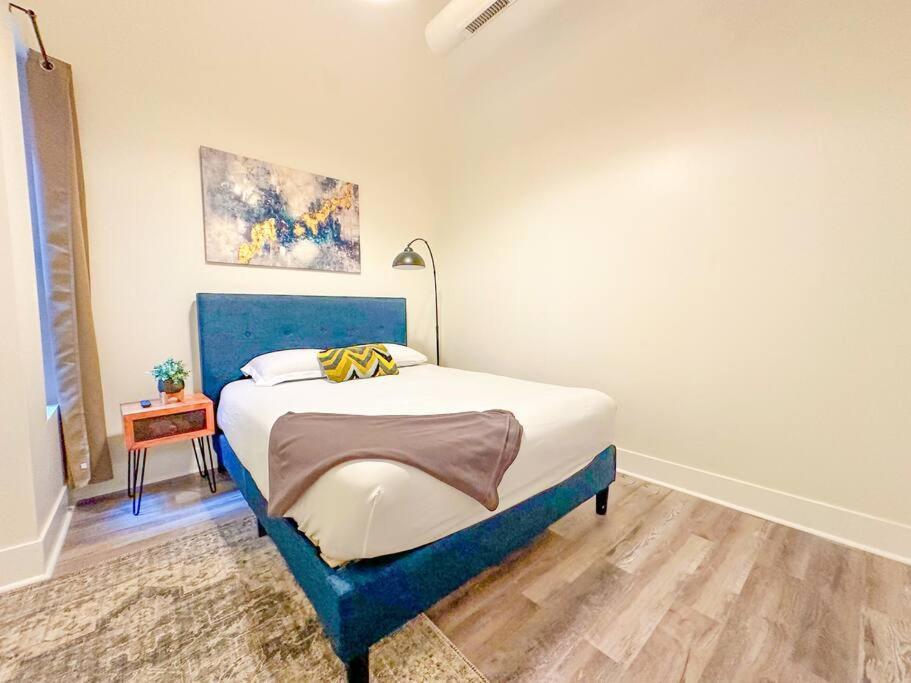 Mccormick 3bedroom And 2bath With Optional Parking - State St Apartment Chicago
