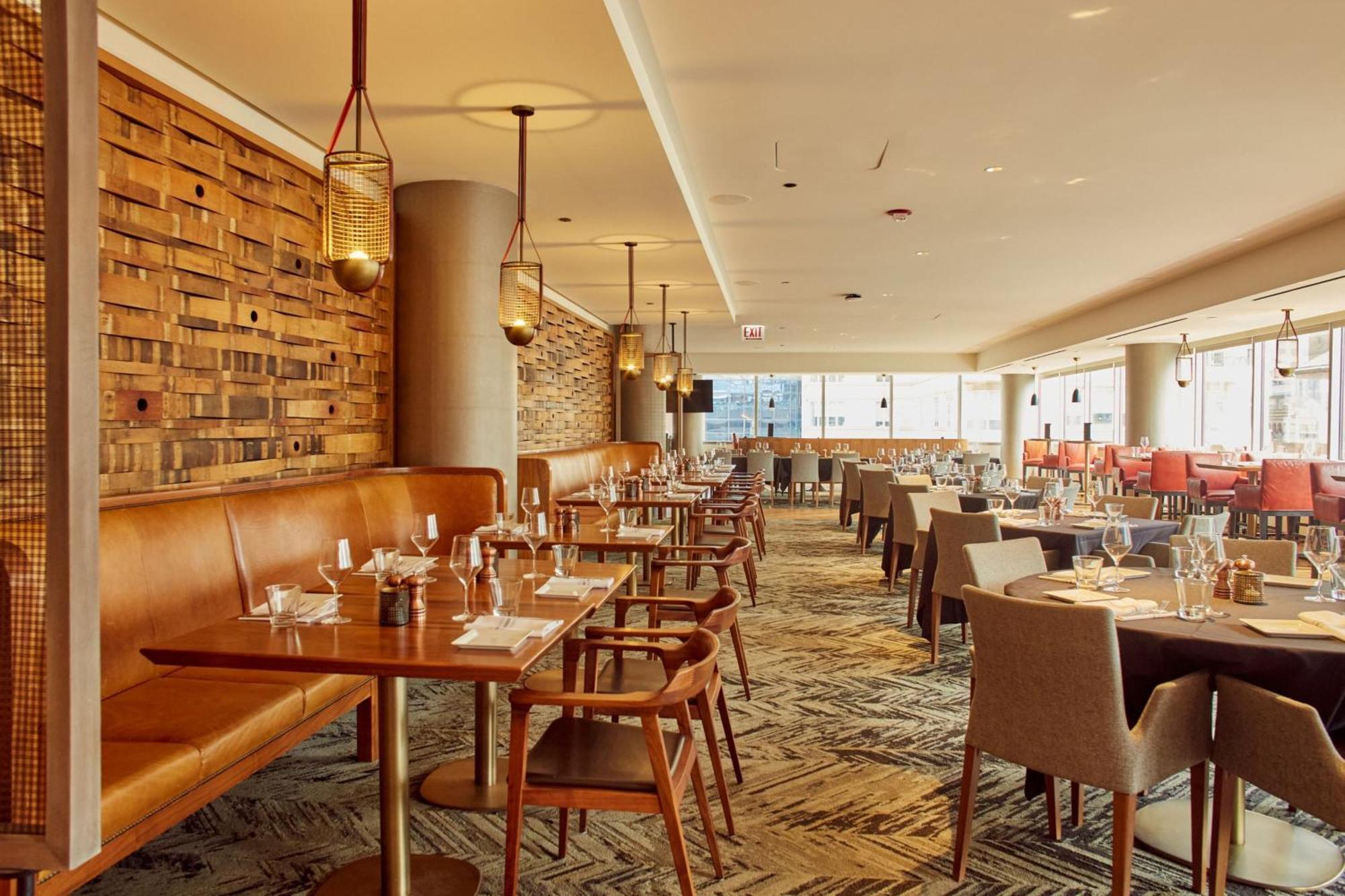 Hotel By Marriott Downtown Magnificent Mile Chicago