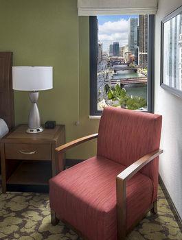 Hilton Garden Downtown Riverwalk