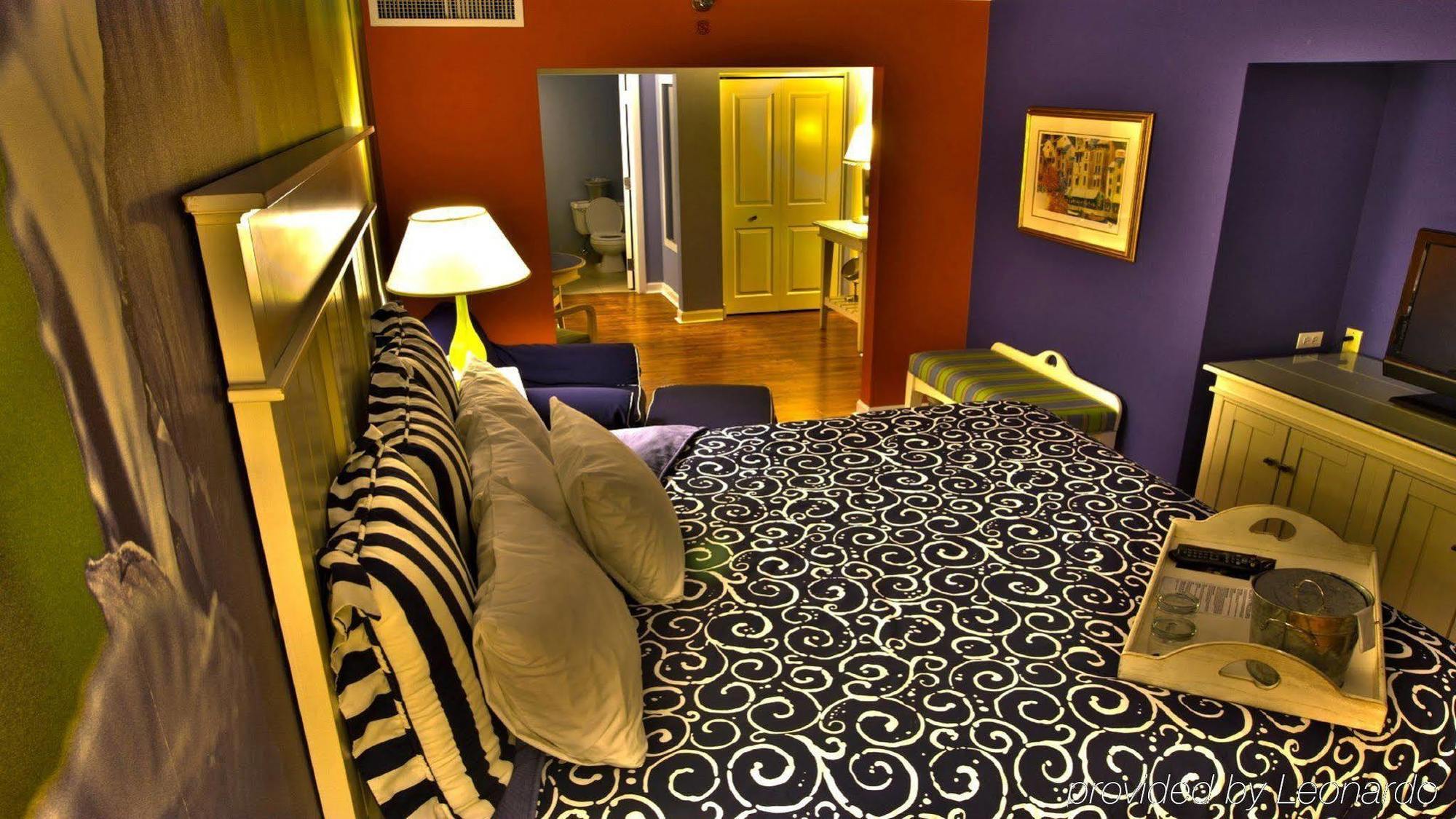 Claridge House Hotel