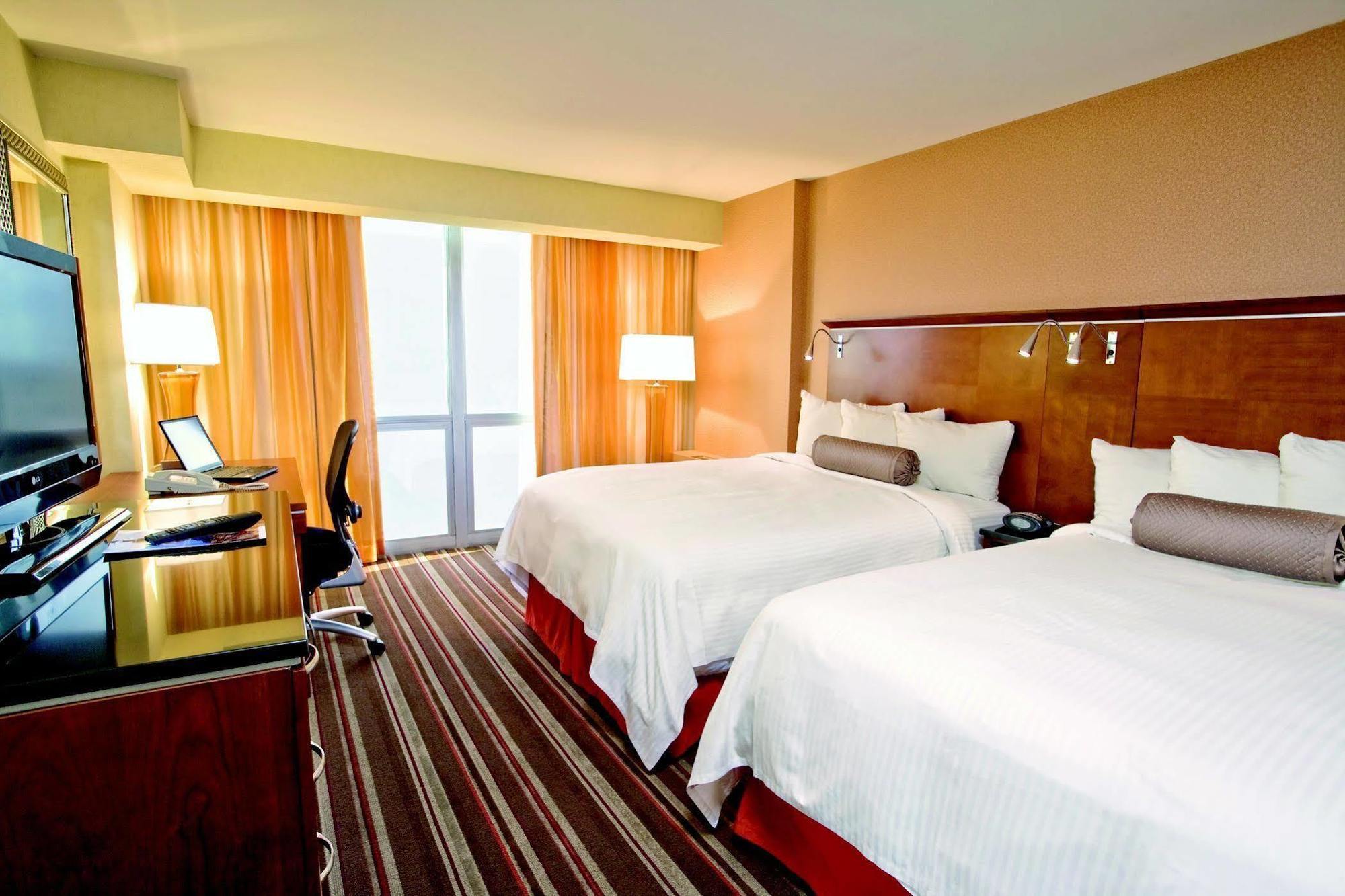 Le Meridien Essex Chicago