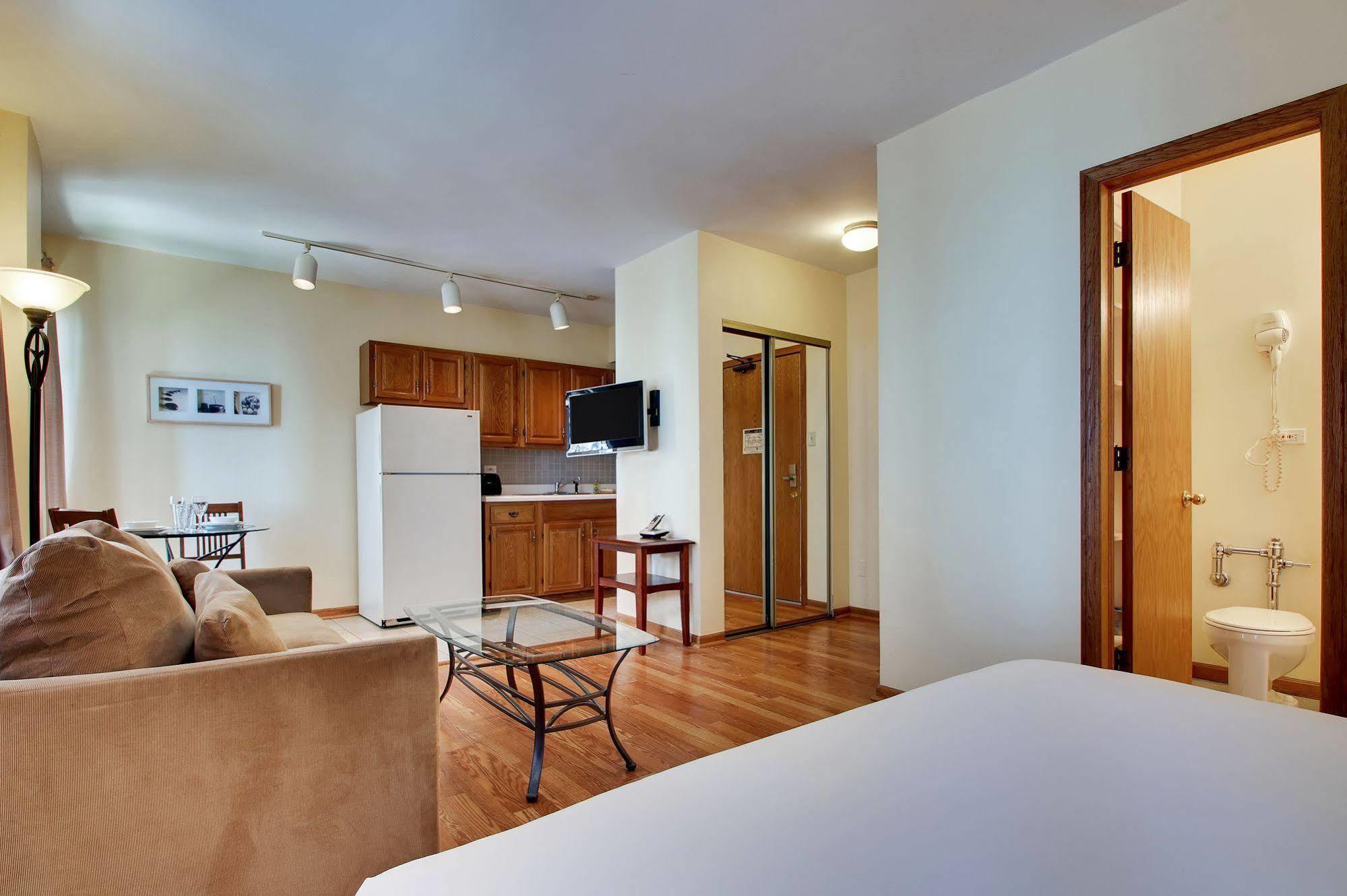 Hotel Dewitt And 3*