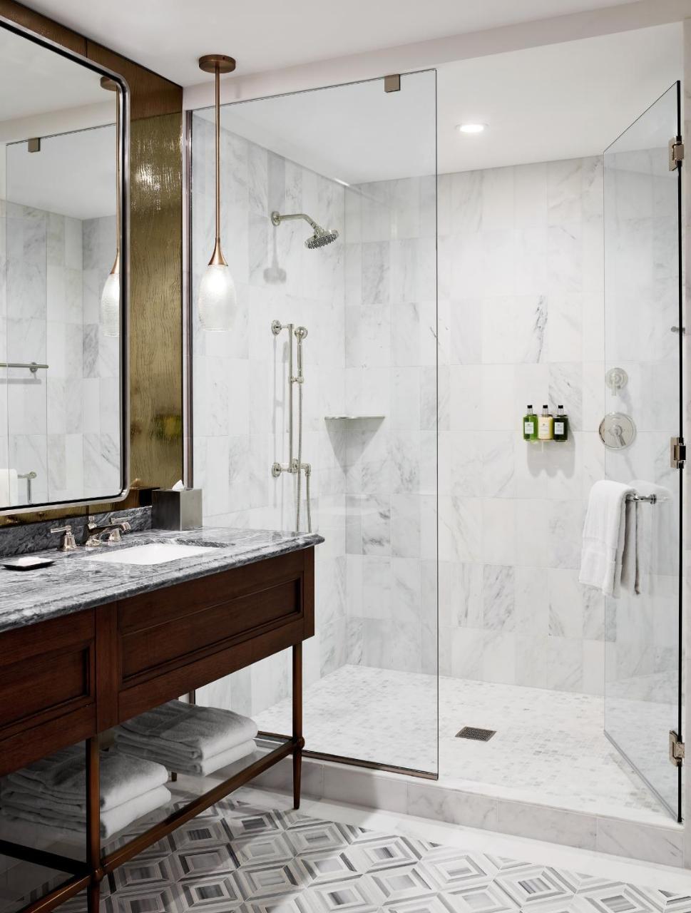 Sophy Hyde Park 4*