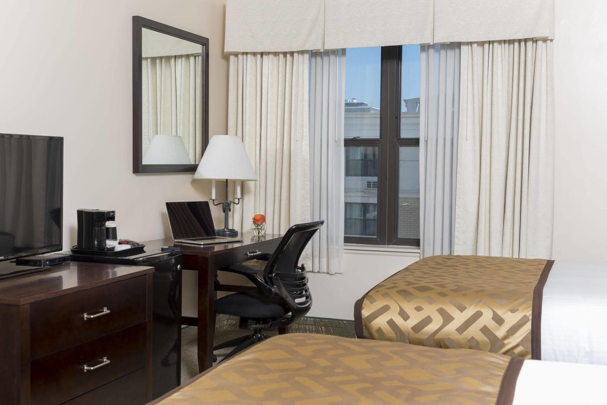 Hotel South Loop