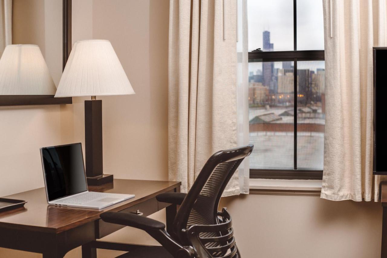 Hotel South Loop