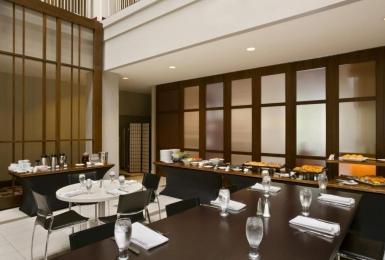 Embassy Hotel 3*
